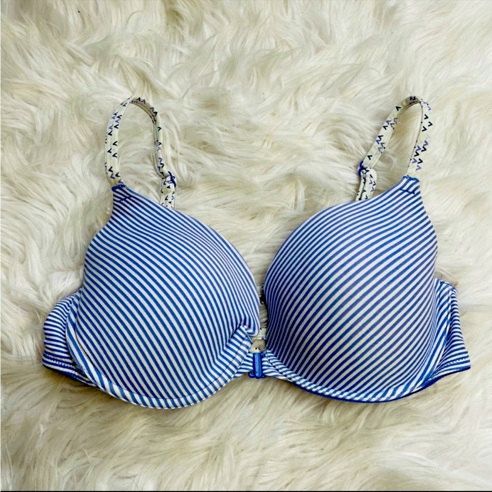 Victoria’s Secret bra